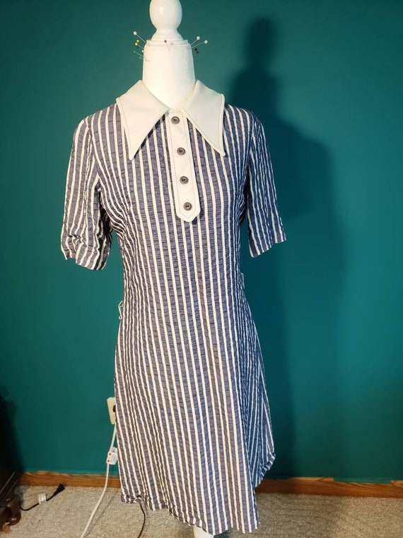 1960s mod dress, vintage dress, seersucker dress,… - image 3