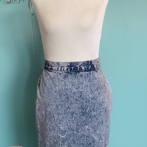 Vintage 1980s acid wash midi pencil skirt, skirt with high slit, women&#39;s, size xs, size small, retro, 80s