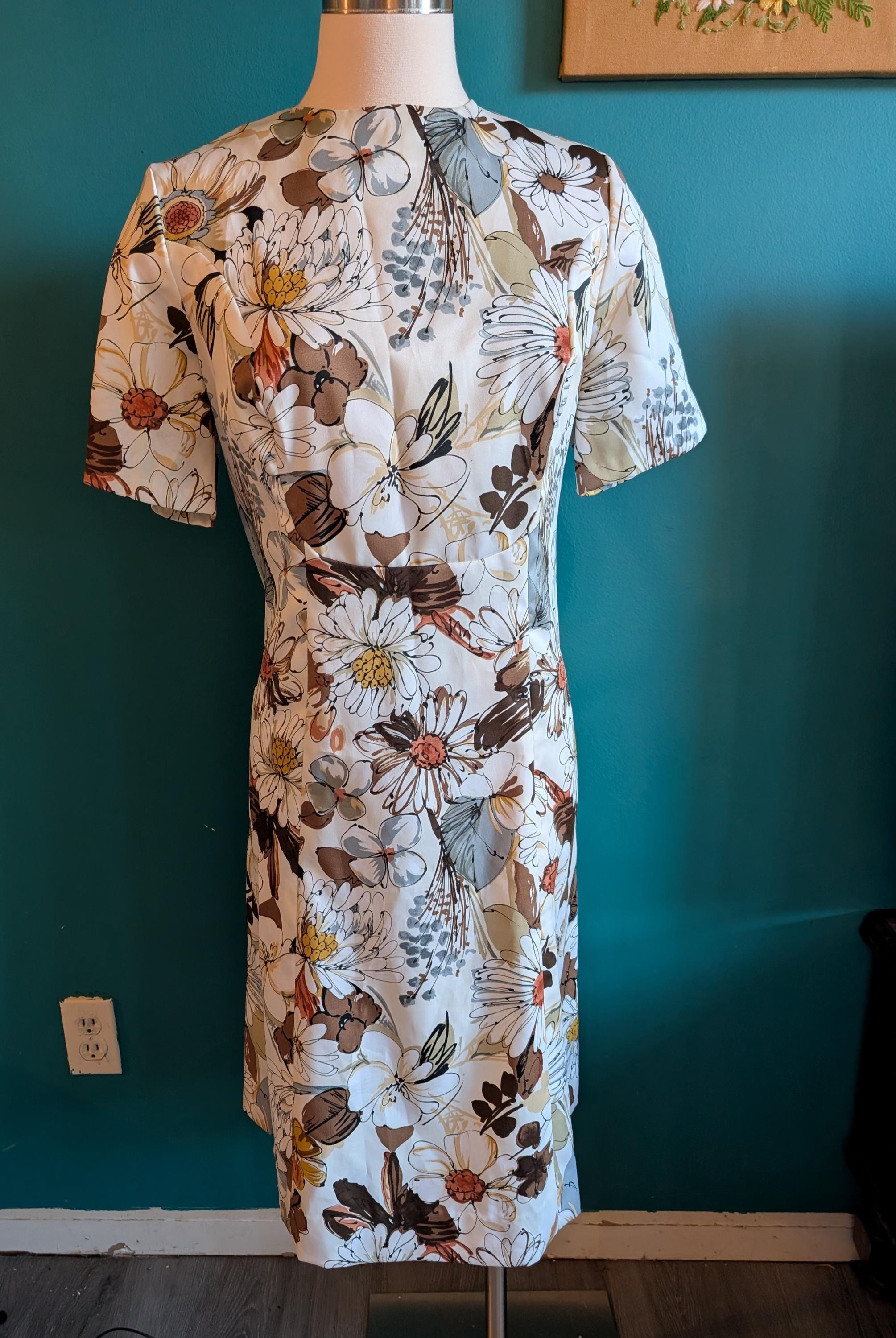 Women's vintage 1960s floral shift dress a line volup sheath dress mod size large plus size vintage dress