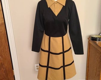 Size medium  / Vintage dress, wing tip collar, 1960s dress, mod dress, sheath dress, knit, rib knit, retro