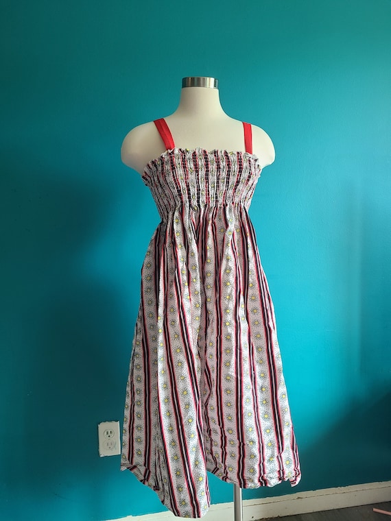 medium/ womens vintage dress, smocked, sundress, 7