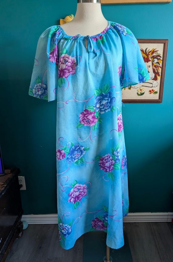 Vintage Hawaiian muumuu kaftan hilo hatties midi length L