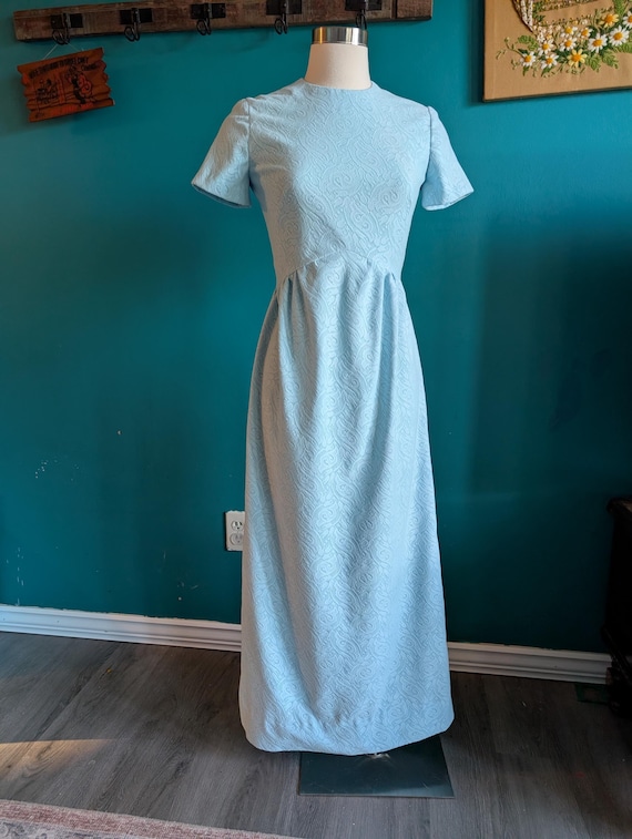 dark blue ball dress Simple A Line V Neck Backless Royal Satin Long Prom Dress, V Neck Backless Royal Blue Formal Dress, Royal Blue Evening Size:CUSTOM MADE black-prom-dresses Colorful Beading Top Organza Nox Anabel Style