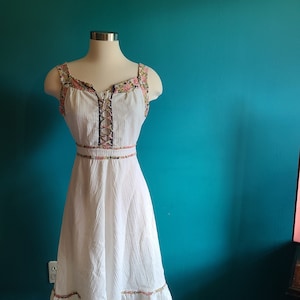 Womens vintage/ Vintage 70s boho sundress, cotton guaze, size medium, midi dress, corset, gunne sax style, prairie dress