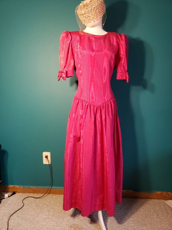 1980s does 1940s dress, grosgrain dress, 1940s sty