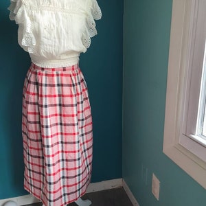 Size small/ Vintage plaid cotton midi skirt, red white and blue, summer, 4th of July, pleated skirt, 1980s, picnic, cottagecore