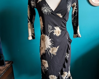 Women's Vintage 90s Y2K wrap dress dark floral goth fairycore size medium ruffle