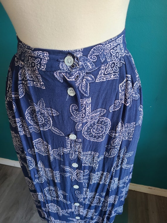 Vintage women's skirt, size medium, rayon skirt, … - image 2