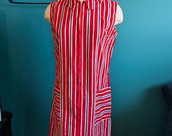 Women's Vintage Dress 1960s size large volup house dress button front dress with pockets