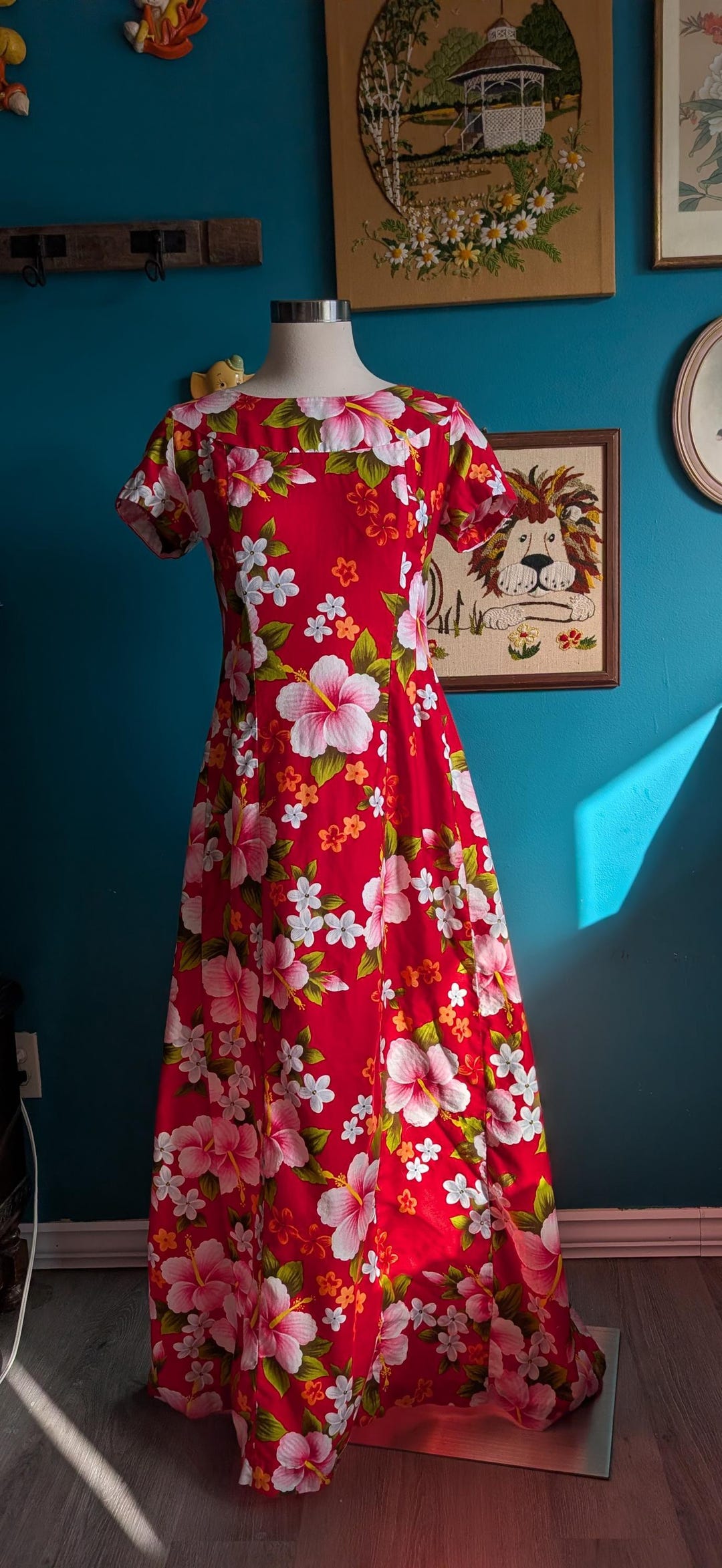 Vintage Cotton Hawaiian Dress 1970s Size S M Red and Pink Watteau Train ...