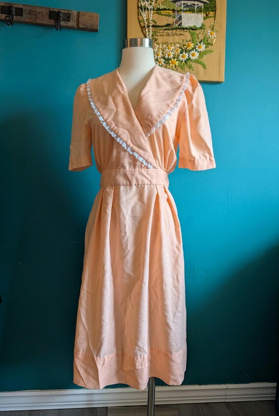 pastel sheath dress Women's Vintage Dress 1980s medium lace collar pastel sheath dress