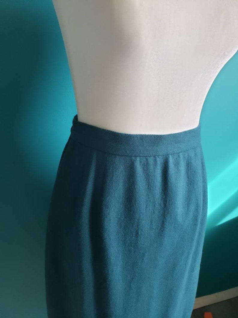 Vintage wool a-line skirt, size medium, wool midi skirt, aline skirt, 90s, 80s, teal skirt, blue skirt, vintage wool skirt, 100% wool image 5