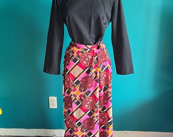 Size 1x/ Vintage plus size dress, 60s, mod, maxi dress, volup vintage, floral, fall, neon, pink,