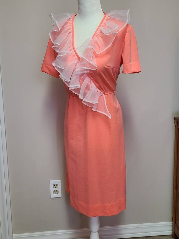 Size Large/ Vintage dress, 1960s dress, coral, neo