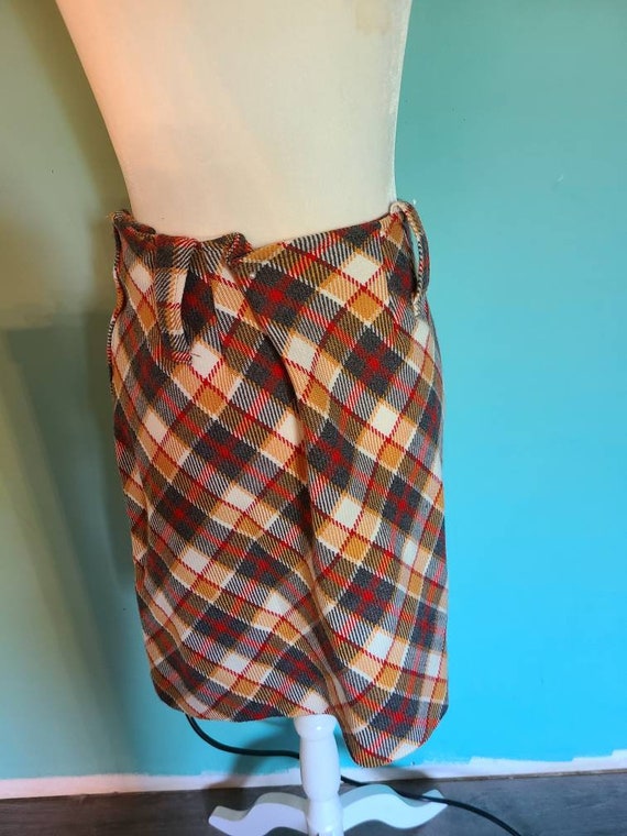 Vintage 1970s retro plaid mini skirt, 70s mini sk… - image 5