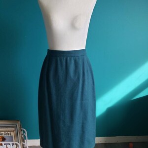 Vintage wool a-line skirt, size medium, wool midi skirt, aline skirt, 90s, 80s, teal skirt, blue skirt, vintage wool skirt, 100% wool image 3