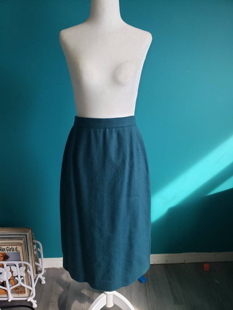 Vintage wool a-line skirt, size medium, wool midi skirt, aline skirt, 90s, 80s, teal skirt, blue skirt, vintage wool skirt, 100% wool image 3