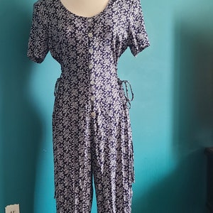 Vintage wide leg jump suit, size medium, 90s, grunge, jumpsuit, boiler suit, microfloral, ditsy floral, cottage core, size large
