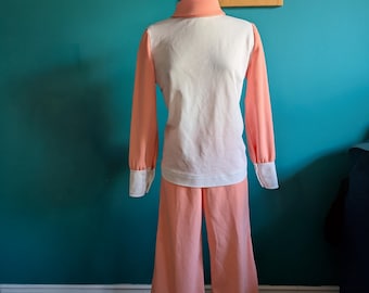 Women's vintage 2 piece polyester set peach and White colorblock medium 70s