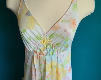 Size small/ Vintage 1970s floral maxi length slip, nightie, vintage lingerie, psychadelic floral, pastel, boho, hippie, sexy, retro