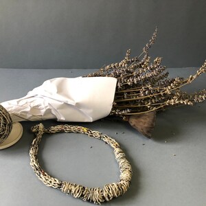 Collana in carta mod Molla