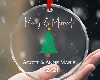 Merry and Married Christmas Ornament Glass •First Christmas •Engagement Gift •Personalized Glass Christmas Ornament Christmas Keepsake