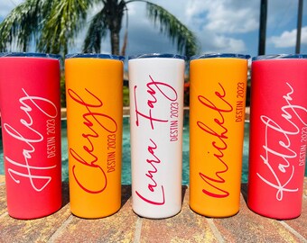 Personalized Multi-Color Wedding Tumblers: Durable Printed Cups for Bridesmaids & Bachelorette Parties