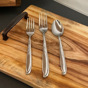 Stanley Roberts SRI Love Leaf Stainless Flatware Replacements - Dinner Fork - Salad Fork - Teaspoon - Made in Japan - Glossy