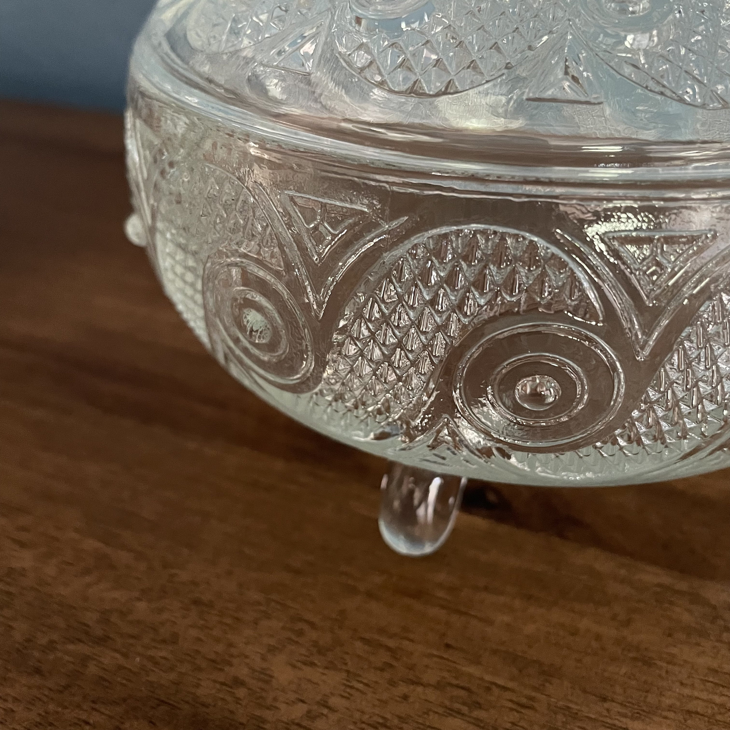 AVON エイヴォン　ハンドシェープディッシュ Vintage Avon Candy Dish Jar - Trinket Dish - Clear Glass