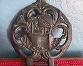 Vintage Majestic Manufacturing Co Wood Stove Burner Cover - Black Cast Iron - Trivet - Wall Hanging