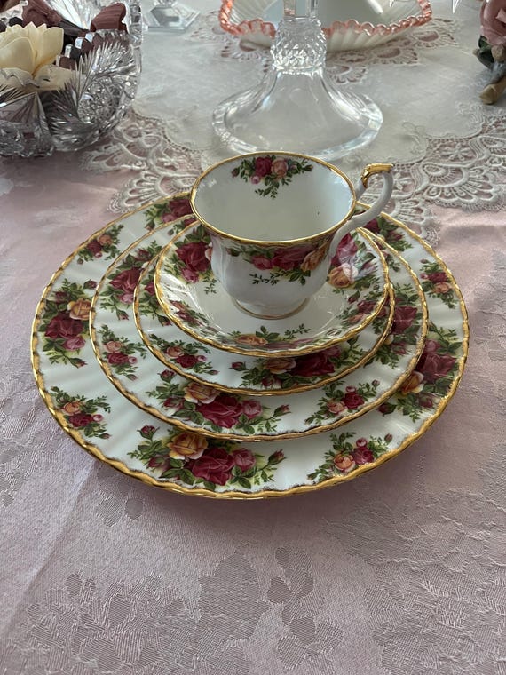 NEW INVENTORY Royal Albert Old Country Roses Extensive Collection