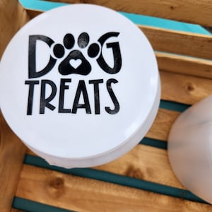 Travel Pet Food Container