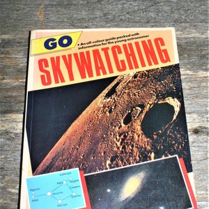 Go Skywatching By Ian Ridpath - 1987 Vintage Paperback