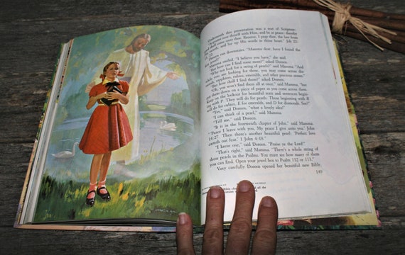 Uncle Arthur's Bedtime Stories Arthur S. Maxwell Volume 4 1964 Vintage  Hardcover Excellent Condition. -  Sweden