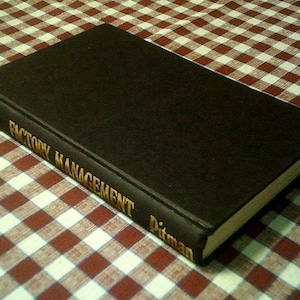 Gestión de fábricas por K. G. Lockyer - Segunda edición - Libro de tapa dura de 1969 - Libro de segunda mano