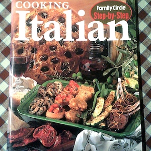 イタリア料理のレシピ本 - ファミリーサークル ステップバイステップのレシピ本 - 1996 年ヴィンテージ レシピ本 - ペーパーバック