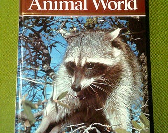 Encyclopedia Of The Animal World - Macaques To Moose - Vol 13 - 1982 Vintage Animal Reference Book - Pre-Loved Hardcover