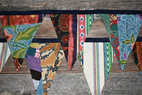 12 Flags Handmade Original Vintage Music Sheet Bunting 2 Metres Long