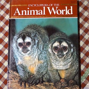 Encyclopedia Of The Animal World - Rhebok To Shag - Vol 17 - 1982 Vintage Animal Reference Book - Pre-Loved Hardcover