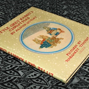 Little Grey Rabbits Christmas Par Alison Uttley et Margaret Tempest 1982 vintage Hardcover Christmas Childrens Book Pre-Loved Book image 3