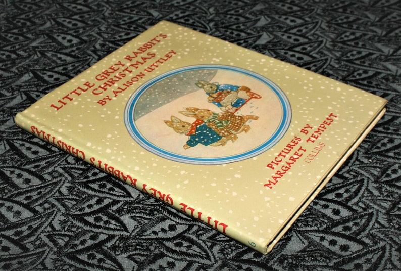 Little Grey Rabbits Christmas Par Alison Uttley et Margaret Tempest 1982 vintage Hardcover Christmas Childrens Book Pre-Loved Book image 3