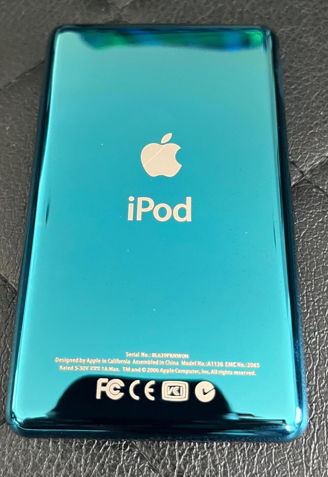 iPodと一緒に　他出品多数有 Custom Built iPod Classic 7th Generation Digital Media Players