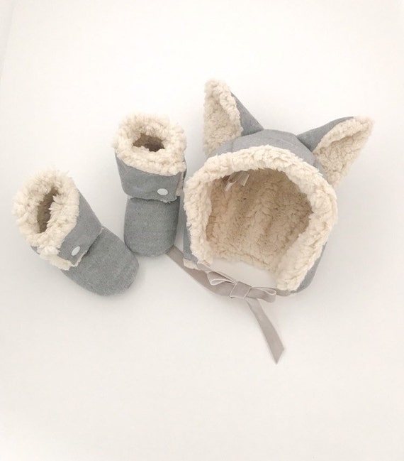 Wolf Hat and Matching Booties for Baby 