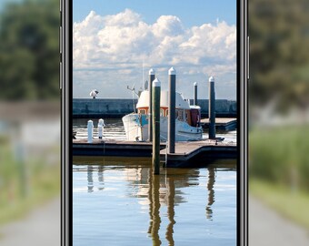 Smartphone Wallpaper - Lake Okeechobee personalized lock screen for all iPhone models, Mobile background.