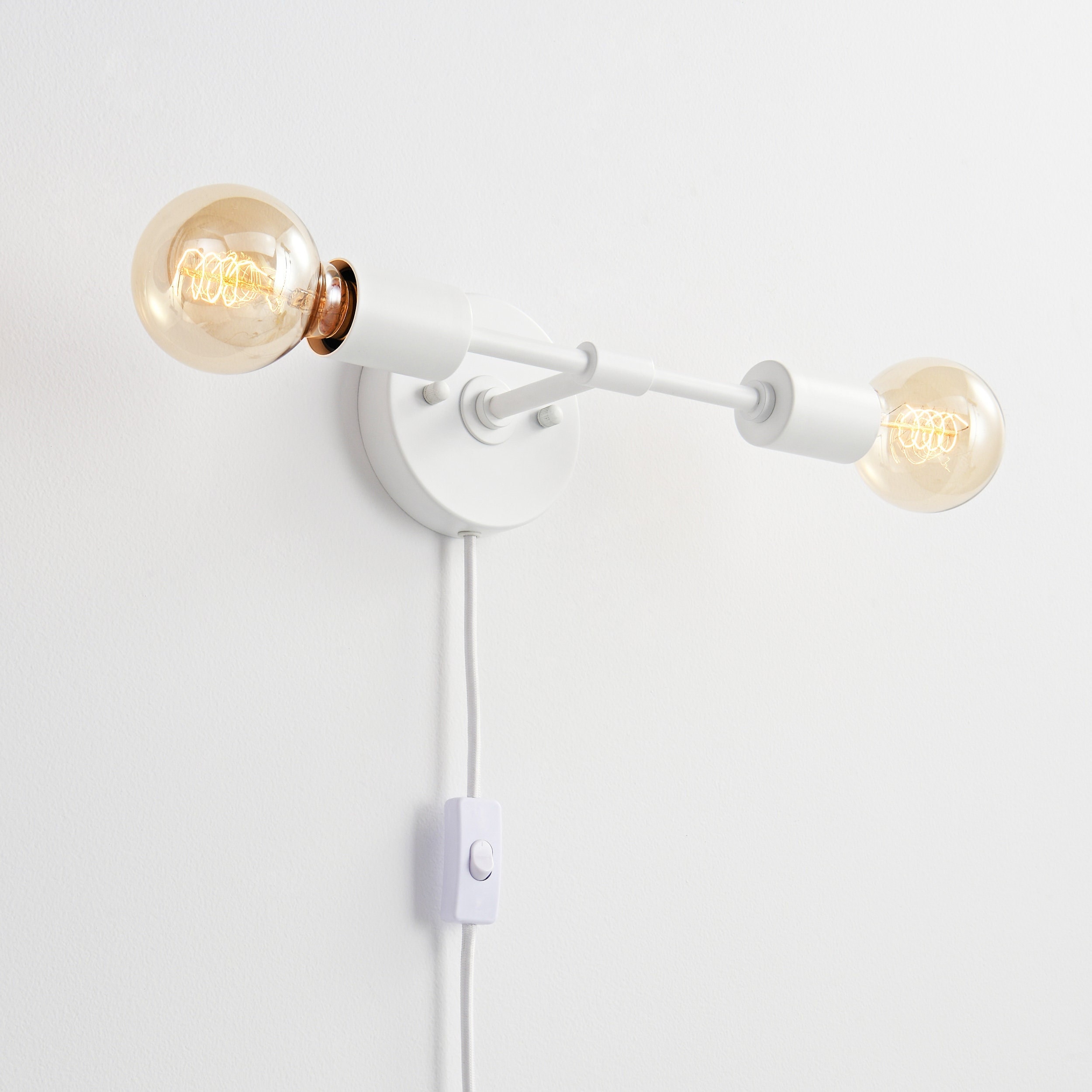 Applique Murale Enfichable Blanche À 2 Lumières - Lampe Industrielle Moderne Du Milieu Siècle Éclairage De La Chambre, Bureau, Cuisine, Couloir