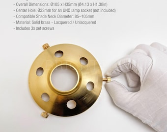 Adaptador de latón de 3 juegos estilo Uno de Ø33 mm para pantallas de lámparas con cuello de Ø85-105 mm.