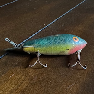 Green Luxon Vintage Fishing Lure w Treble Hooks ~ Antique Fishing Tackle ~ Bait ~ Vintage Wooden Lure
