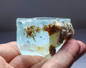 Natürlicher Aquamarin-Kristall mit Muskovit - Nagar Pakistan