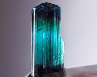Peacock Farbe Turmalin Edelstein Kristall
