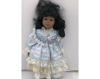 Vtg  1990 Seymour Mann Connoisseur 18" Porcelain Doll Black African American